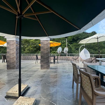 Royal House Villa ควาเรียที ภายนอก รูปภาพ